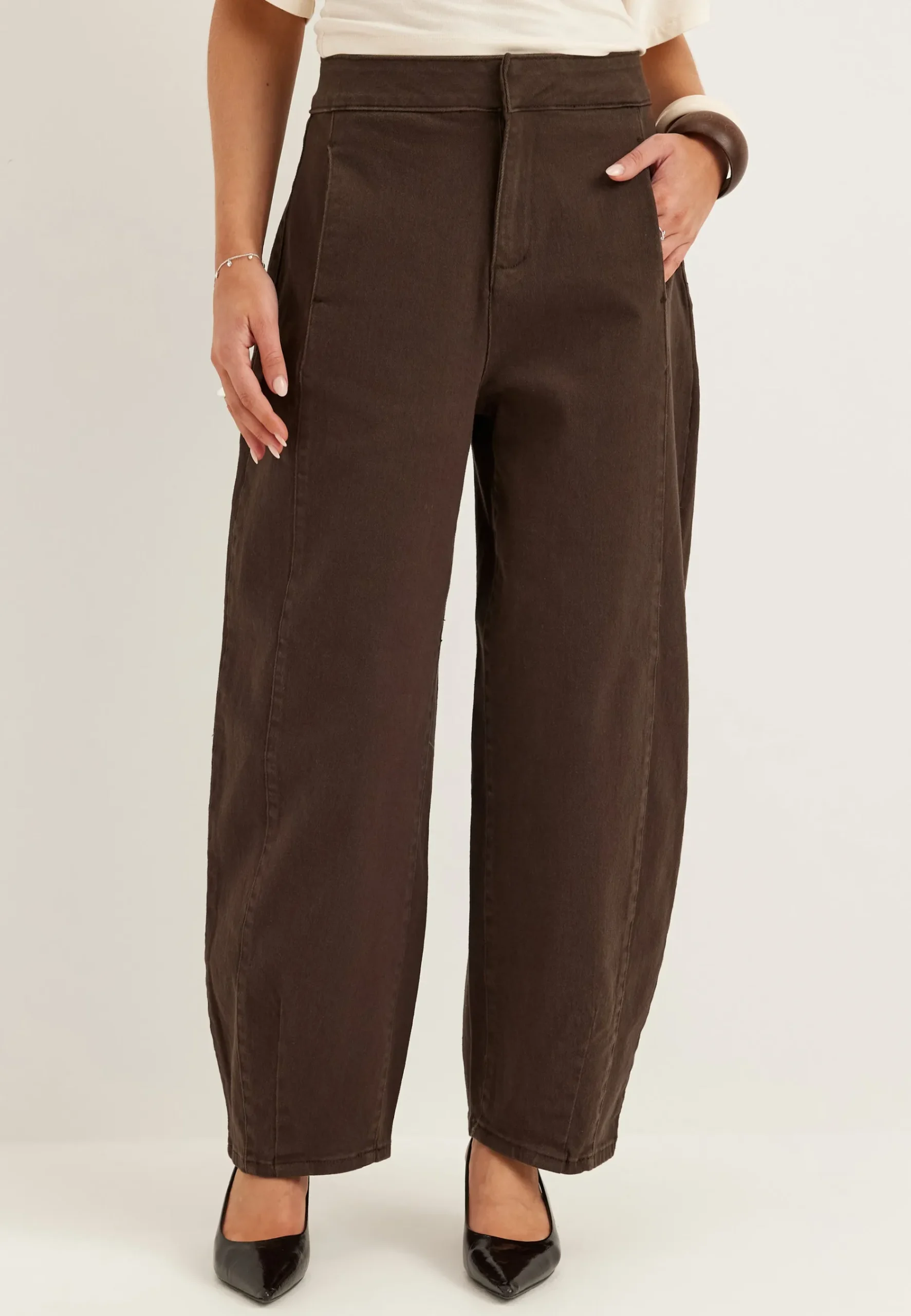 Vichia Hw Barrel Jeans