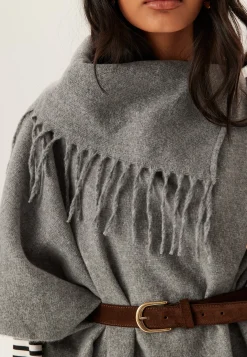 Vifjolira High Neck Poncho