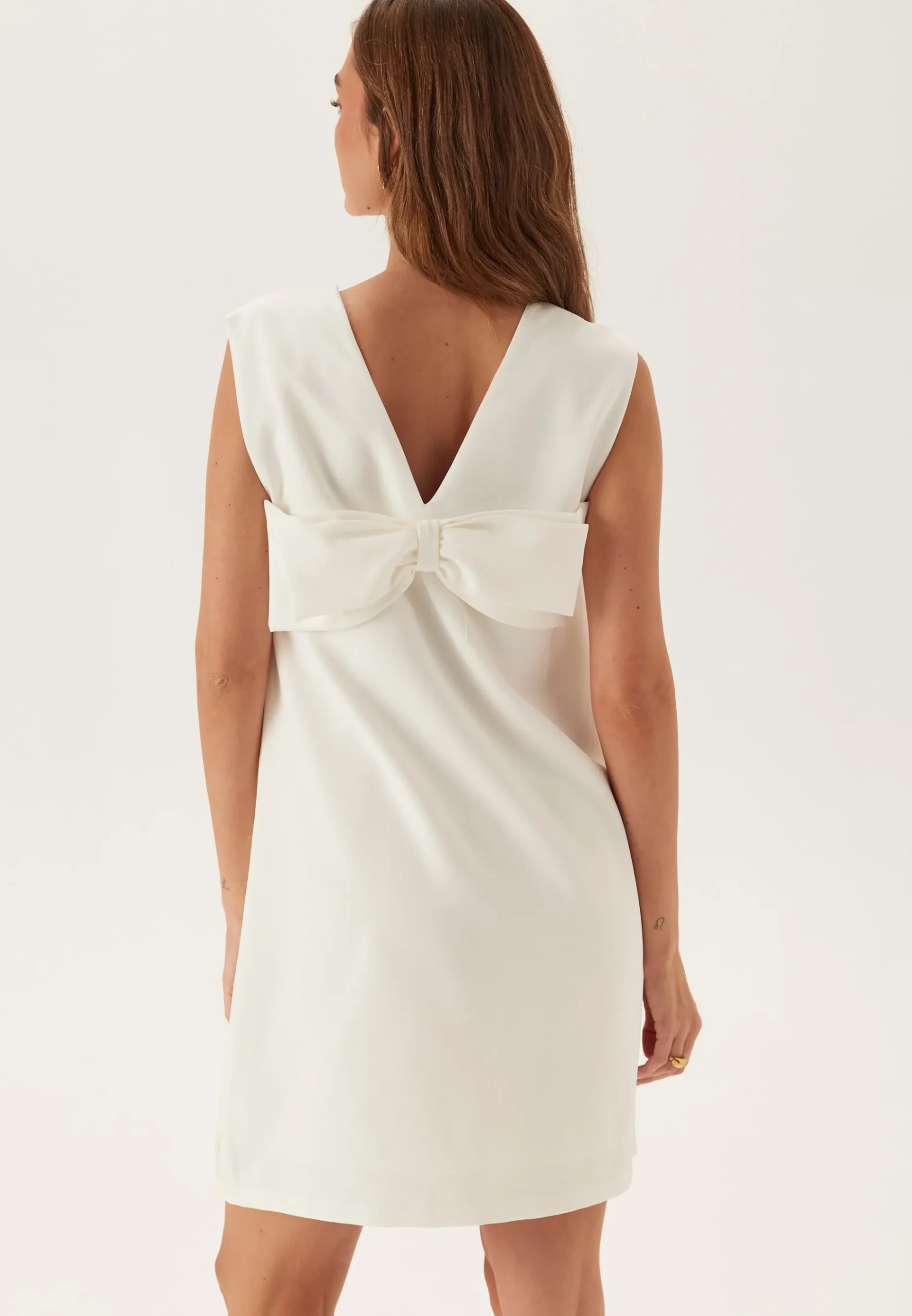 Vigery V-neck S/L SHORT DRESS
