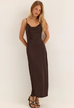 Viravenna Strap Ankle Dress