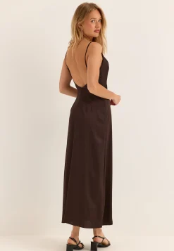 Viravenna Strap Ankle Dress