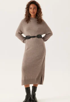 Viril Crew Neck Midi Dress