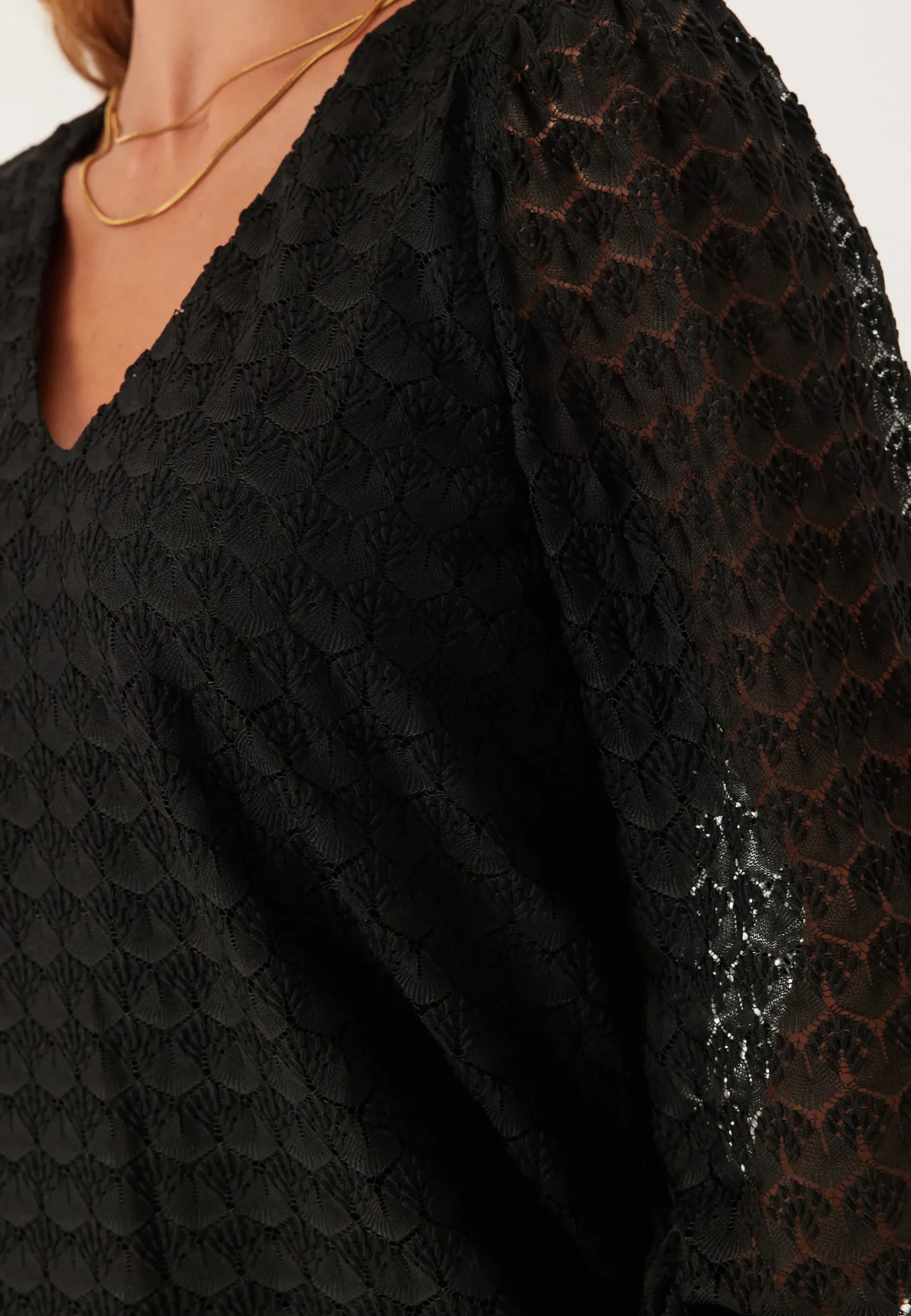 Vmbecca Ls V-neck Lace Top