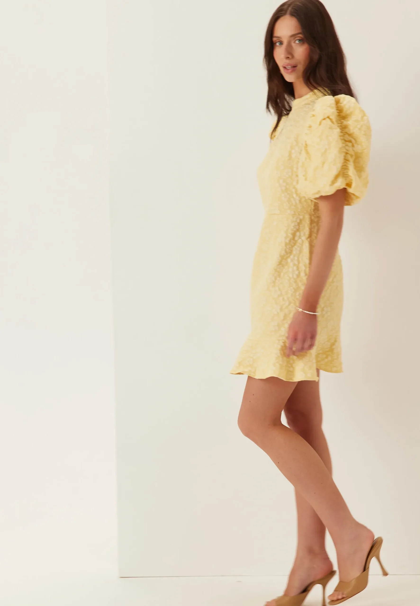Vmfiona Ss High Neck Short Dress