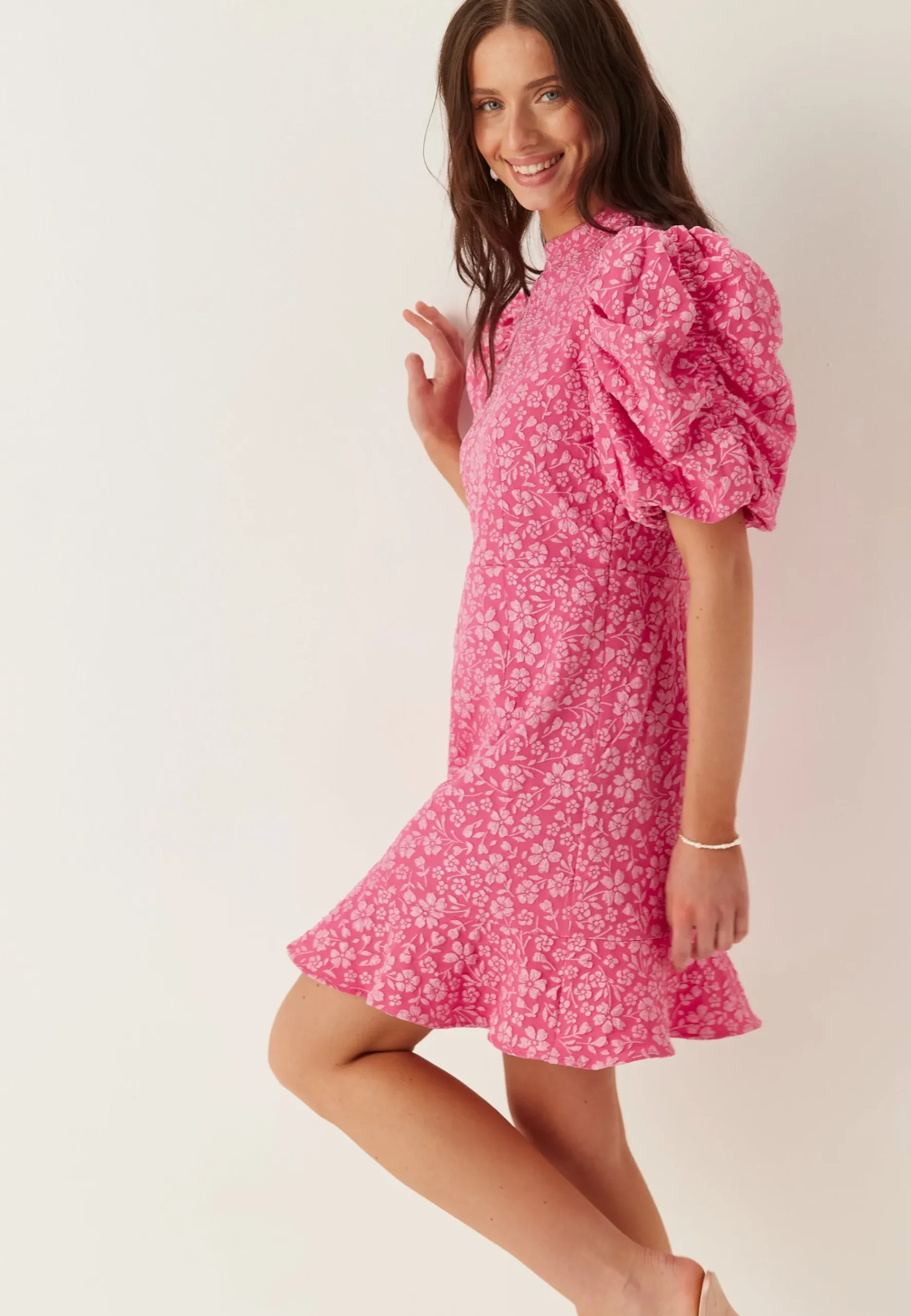 Vmfiona Ss High Neck Short Dress