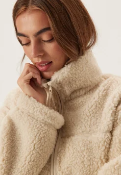 Vmkarla Teddy Jacket