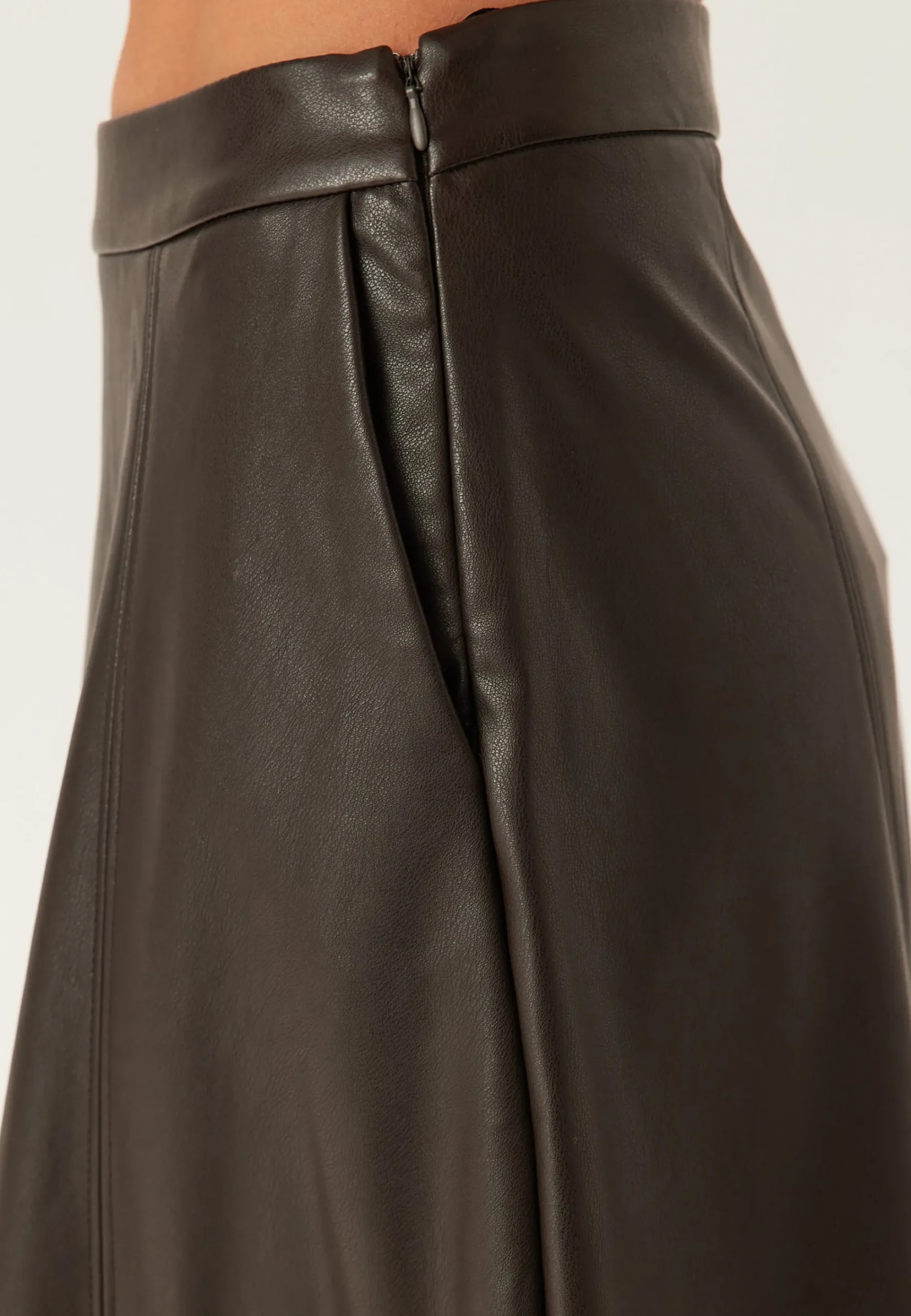 Vmolive Hw Coated Ankle Skirt