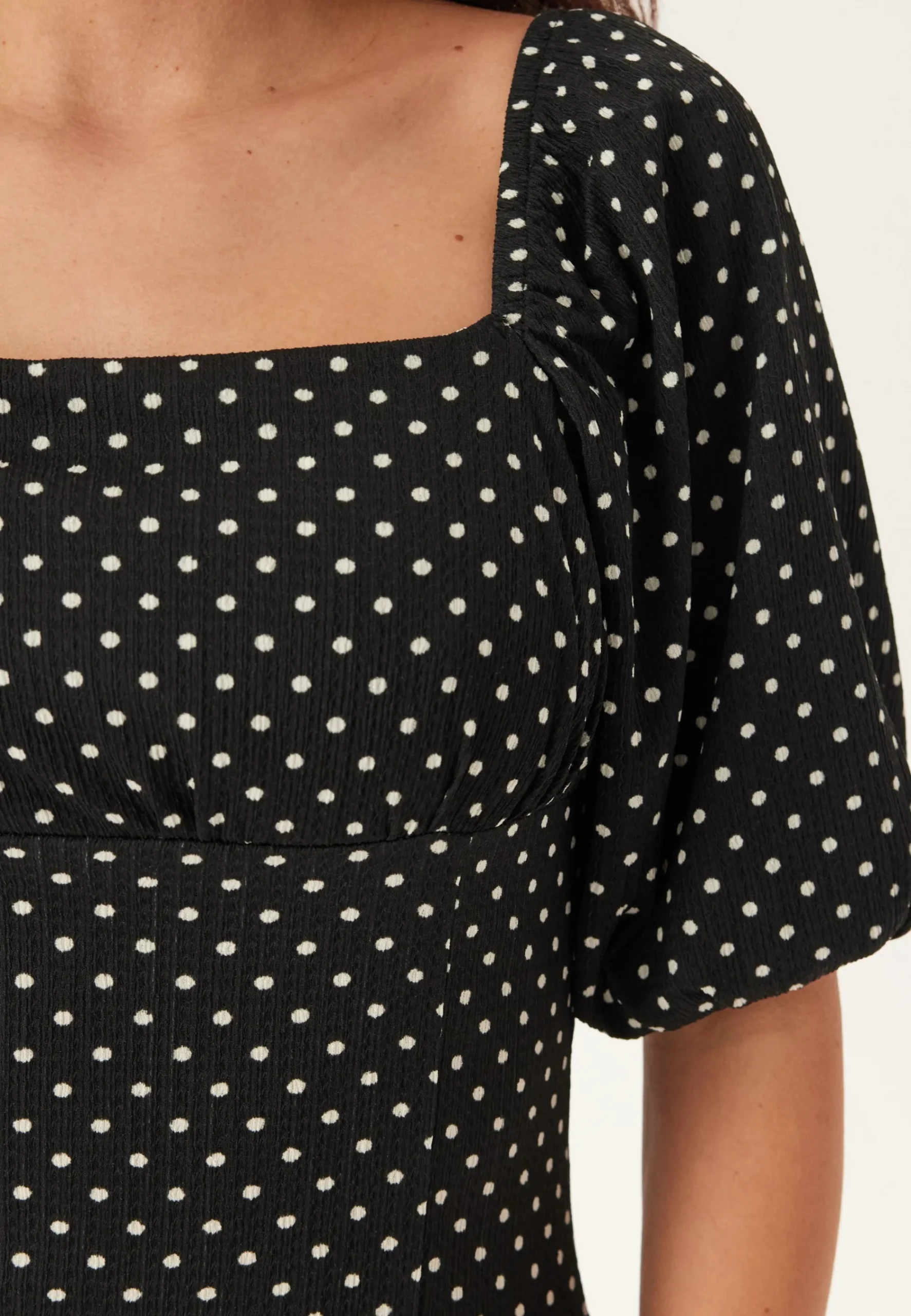 Volume Sleeve Midi Dress