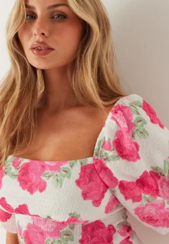 Volume Sleeve Top