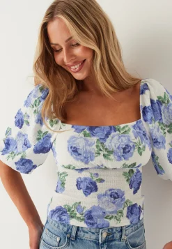 Volume Sleeve Top