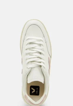 V-12 Sneaker