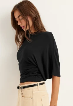 Wide Sleeve Fitted Tee