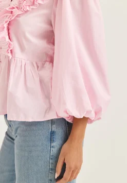 Yasruna 3/4 RUFFLE TOP