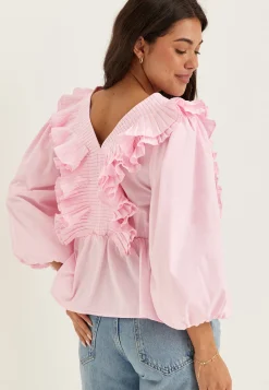 Yasruna 3/4 RUFFLE TOP