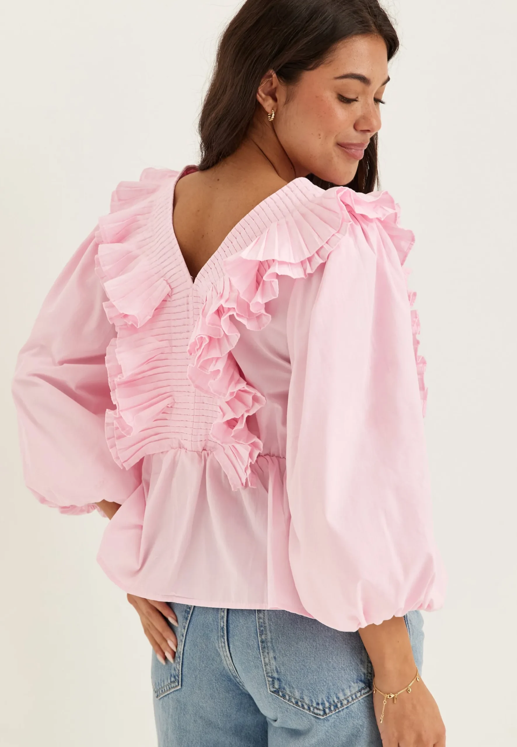 Yasruna 3/4 RUFFLE TOP