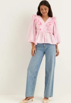 Yasruna 3/4 RUFFLE TOP